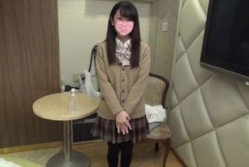 FC2-PPV-832286 — 처녀성을 잃은지 반년..…