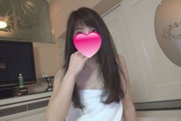 FC2-PPV-371228 — 얼굴을 완전히 드러내 기…